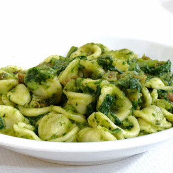 orecchiette-alle-cime-di-rapa-olio-extravergine-oliva-intenso-logoluso