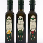 tre-AROMATIZZATI-olio-extravergine-logoluso